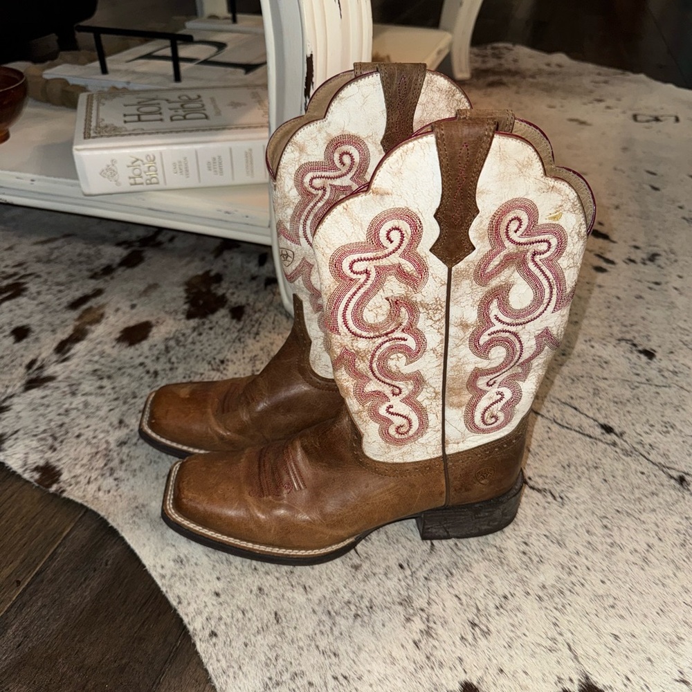 Ariat Brown and Cream Heeled Boots size 8